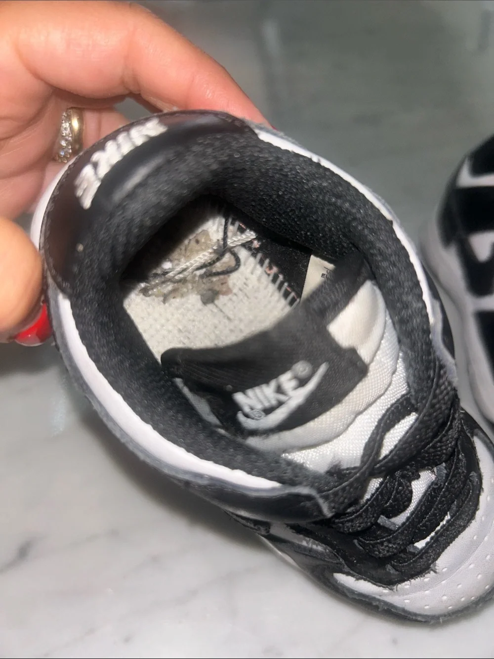 Nike Kids Black and White Panda Low-Top Sneakers Sz 7C